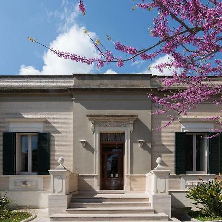 Villa Delle Zagare - Private Hydromassage Pool Surbo エクステリア 写真