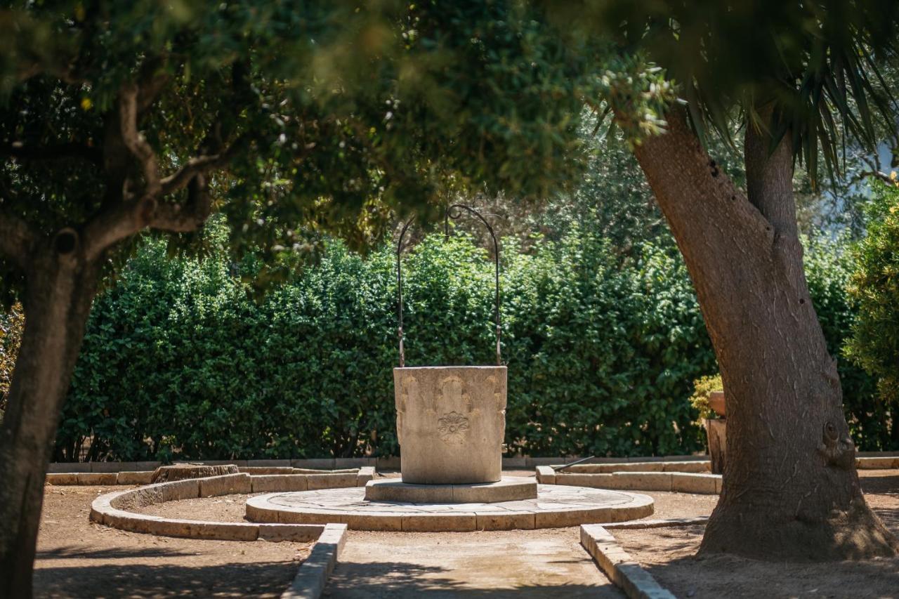 Villa Delle Zagare - Private Hydromassage Pool Surbo エクステリア 写真