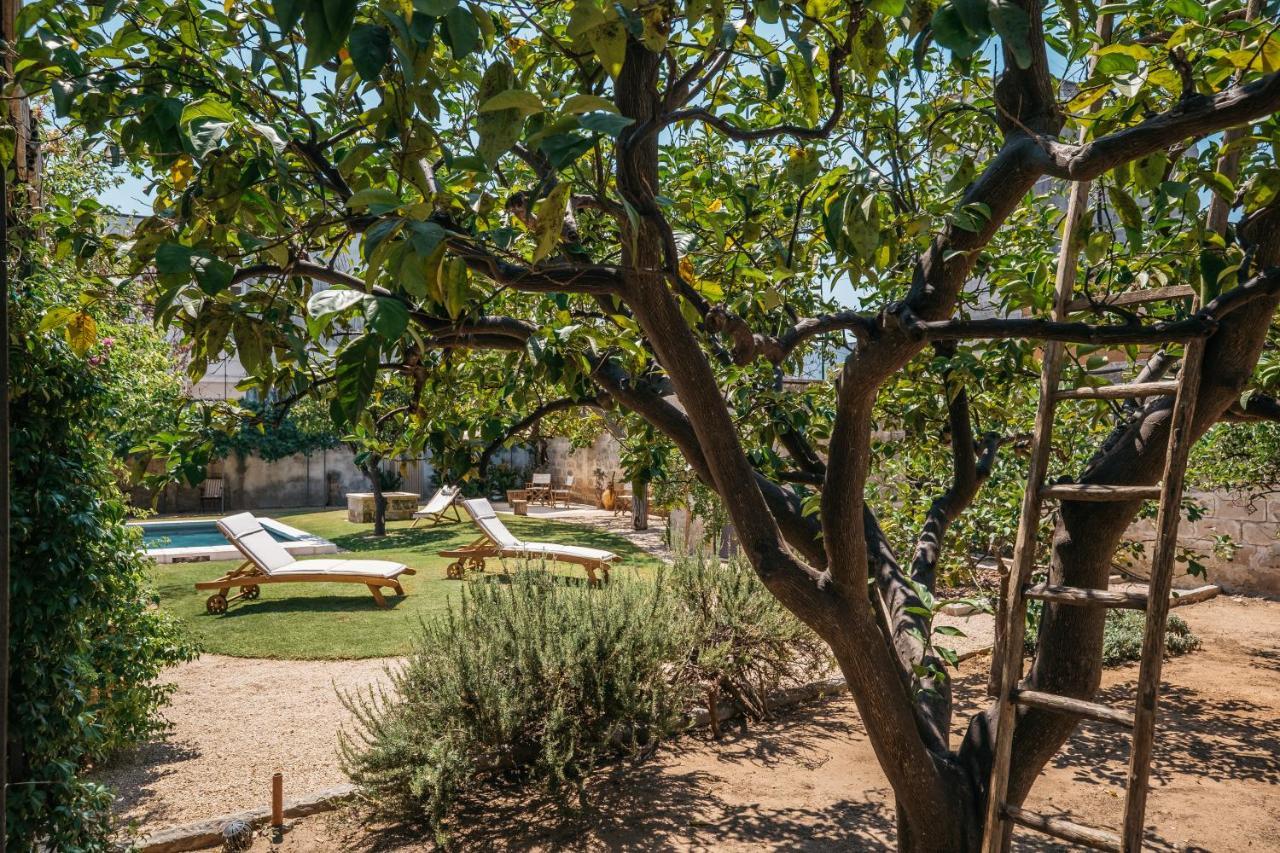 Villa Delle Zagare - Private Hydromassage Pool Surbo エクステリア 写真